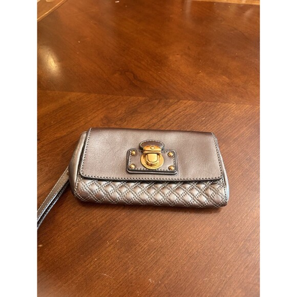 Marc Jacob’s Clutch - Picture 5 of 12